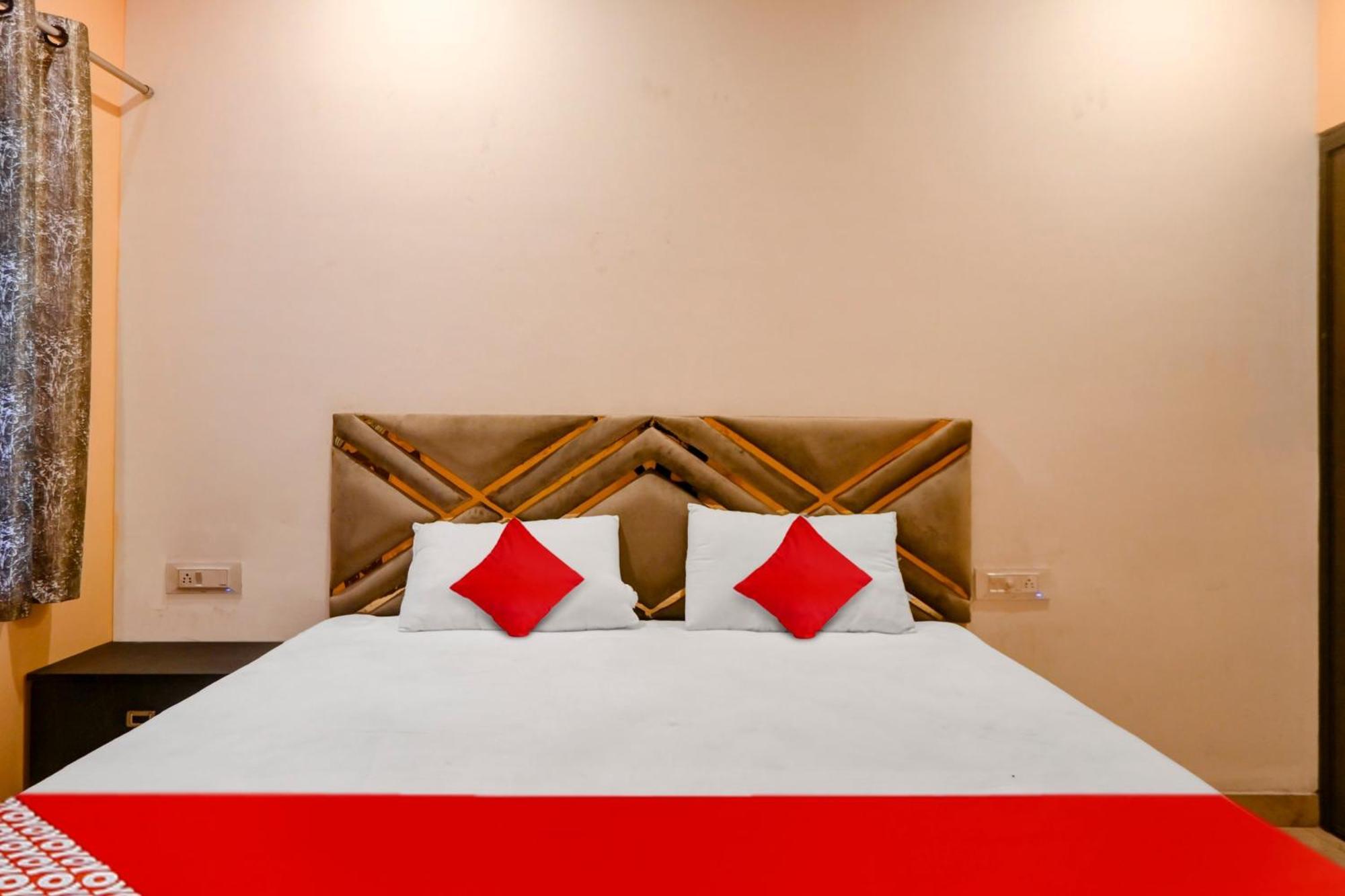 Hotel O Club Toronto Durg Dış mekan fotoğraf